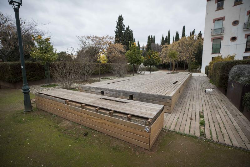 Así de deteriorado se encuentra el parque a espaldas del Cuarto Real de Santo Domingo
