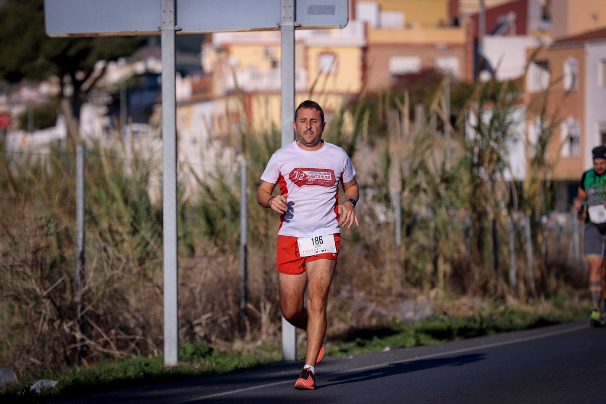 La XX Subida Pedestre al Conjuro arrancó a las 10 de la mañana, y los corredores tuvieron que enfrentarse a 17,8 kilometros en una mañana soleada