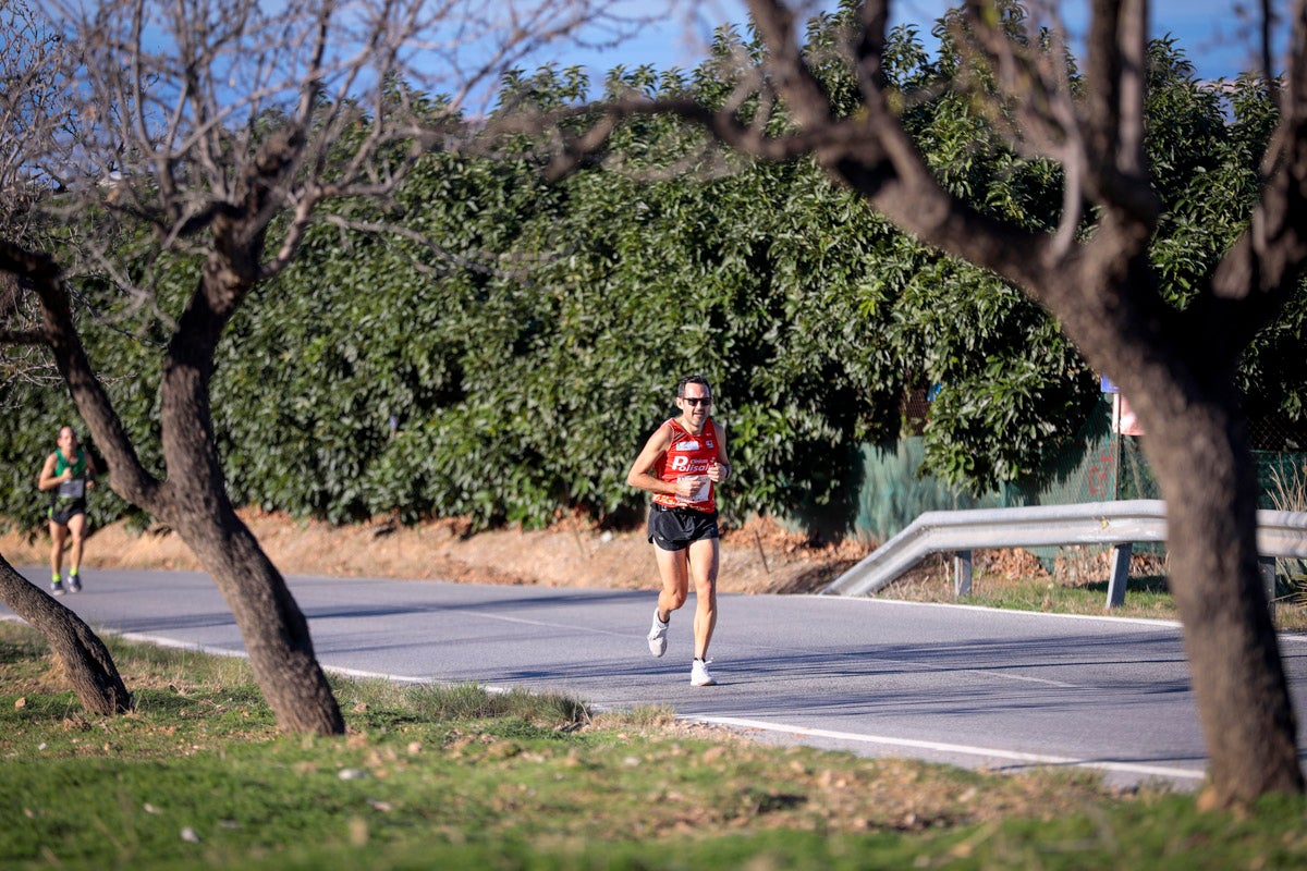 La XX Subida Pedestre al Conjuro arrancó a las 10 de la mañana, y los corredores tuvieron que enfrentarse a 17,8 kilometros en una mañana soleada