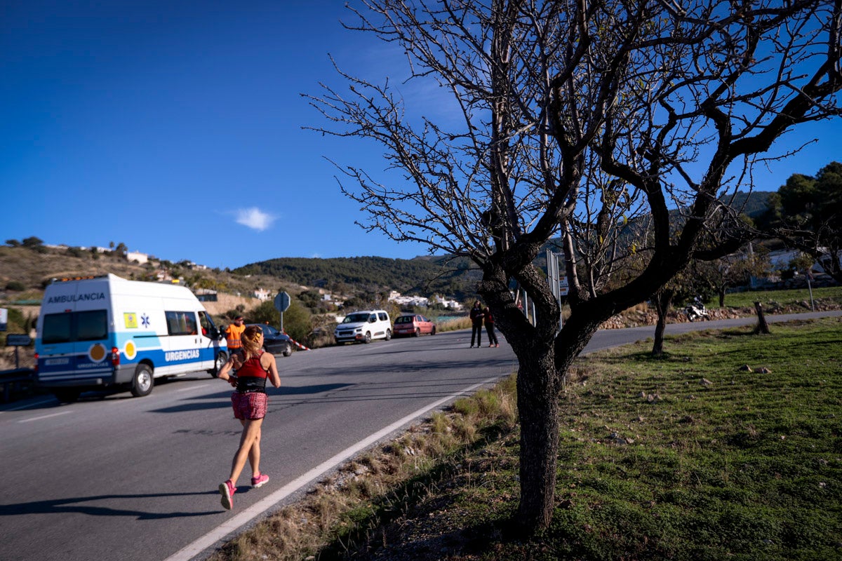 La XX Subida Pedestre al Conjuro arrancó a las 10 de la mañana, y los corredores tuvieron que enfrentarse a 17,8 kilometros en una mañana soleada