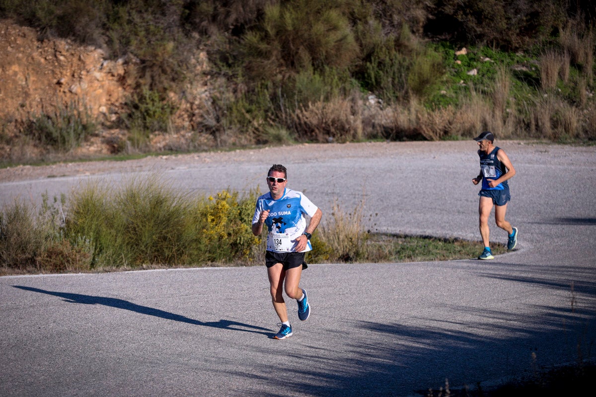 La XX Subida Pedestre al Conjuro arrancó a las 10 de la mañana, y los corredores tuvieron que enfrentarse a 17,8 kilometros en una mañana soleada