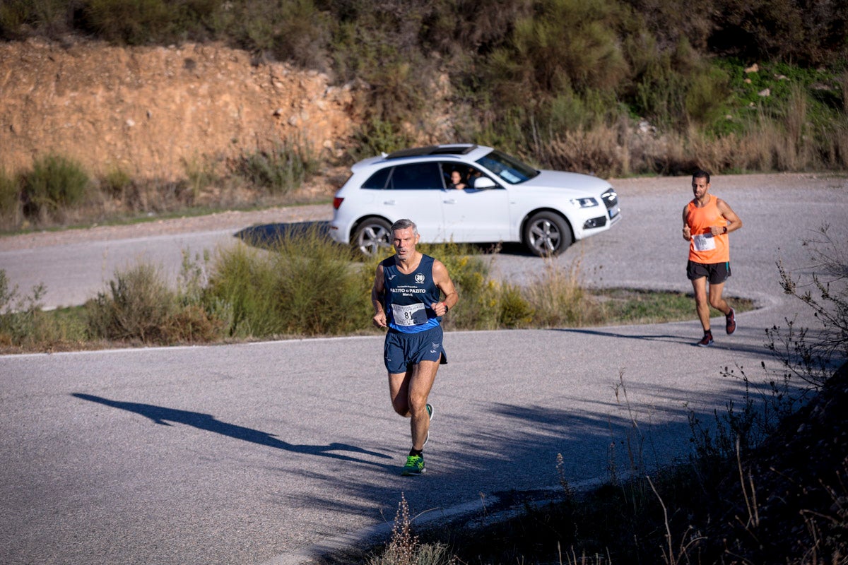 La XX Subida Pedestre al Conjuro arrancó a las 10 de la mañana, y los corredores tuvieron que enfrentarse a 17,8 kilometros en una mañana soleada