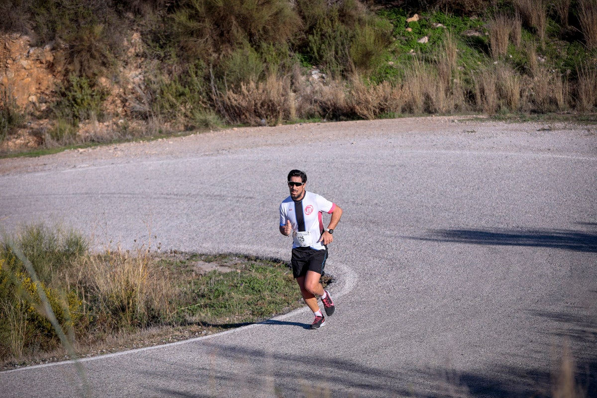 La XX Subida Pedestre al Conjuro arrancó a las 10 de la mañana, y los corredores tuvieron que enfrentarse a 17,8 kilometros en una mañana soleada