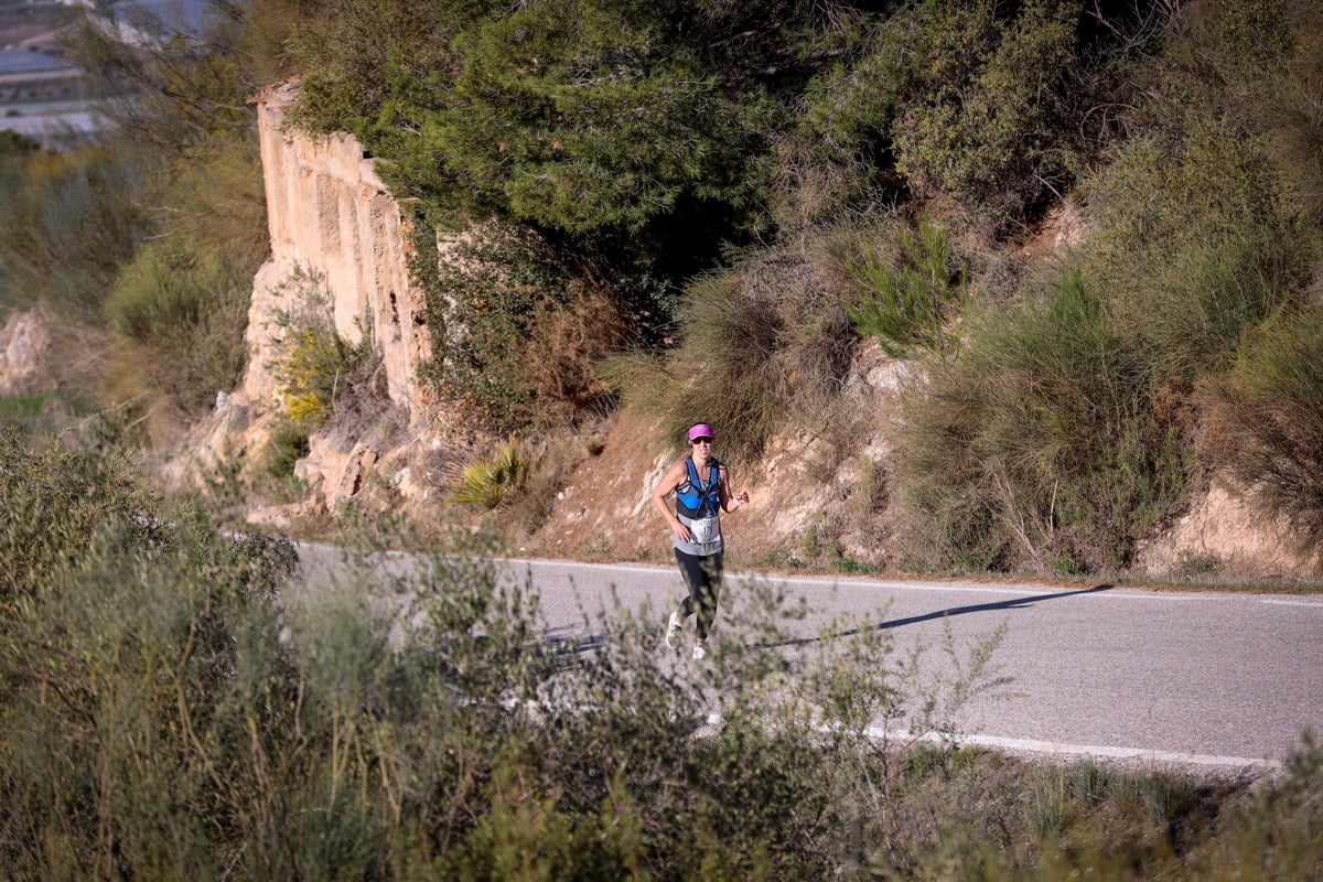 La XX Subida Pedestre al Conjuro arrancó a las 10 de la mañana, y los corredores tuvieron que enfrentarse a 17,8 kilometros en una mañana soleada