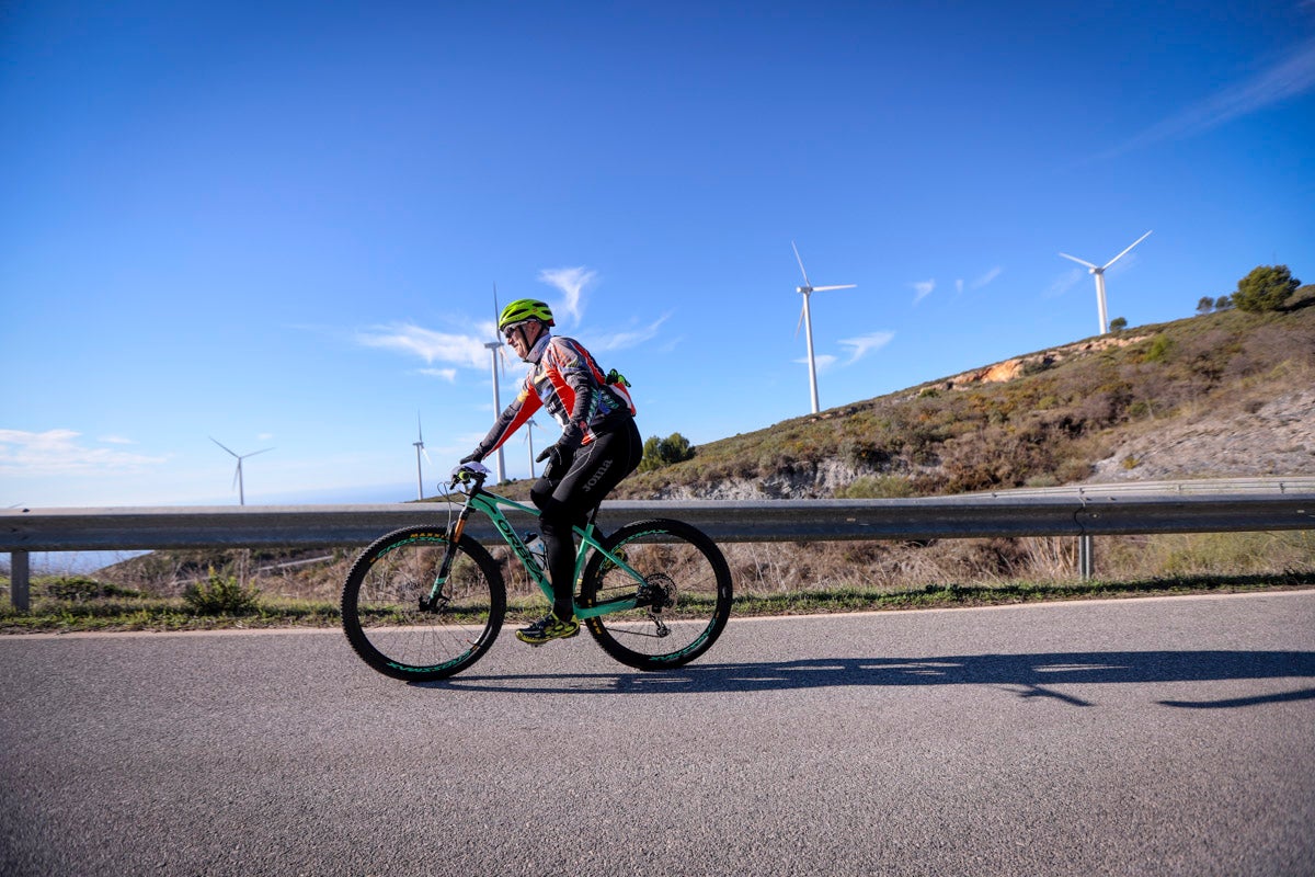 La XX Subida Pedestre al Conjuro arrancó a las 10 de la mañana, y los corredores tuvieron que enfrentarse a 17,8 kilometros en una mañana soleada
