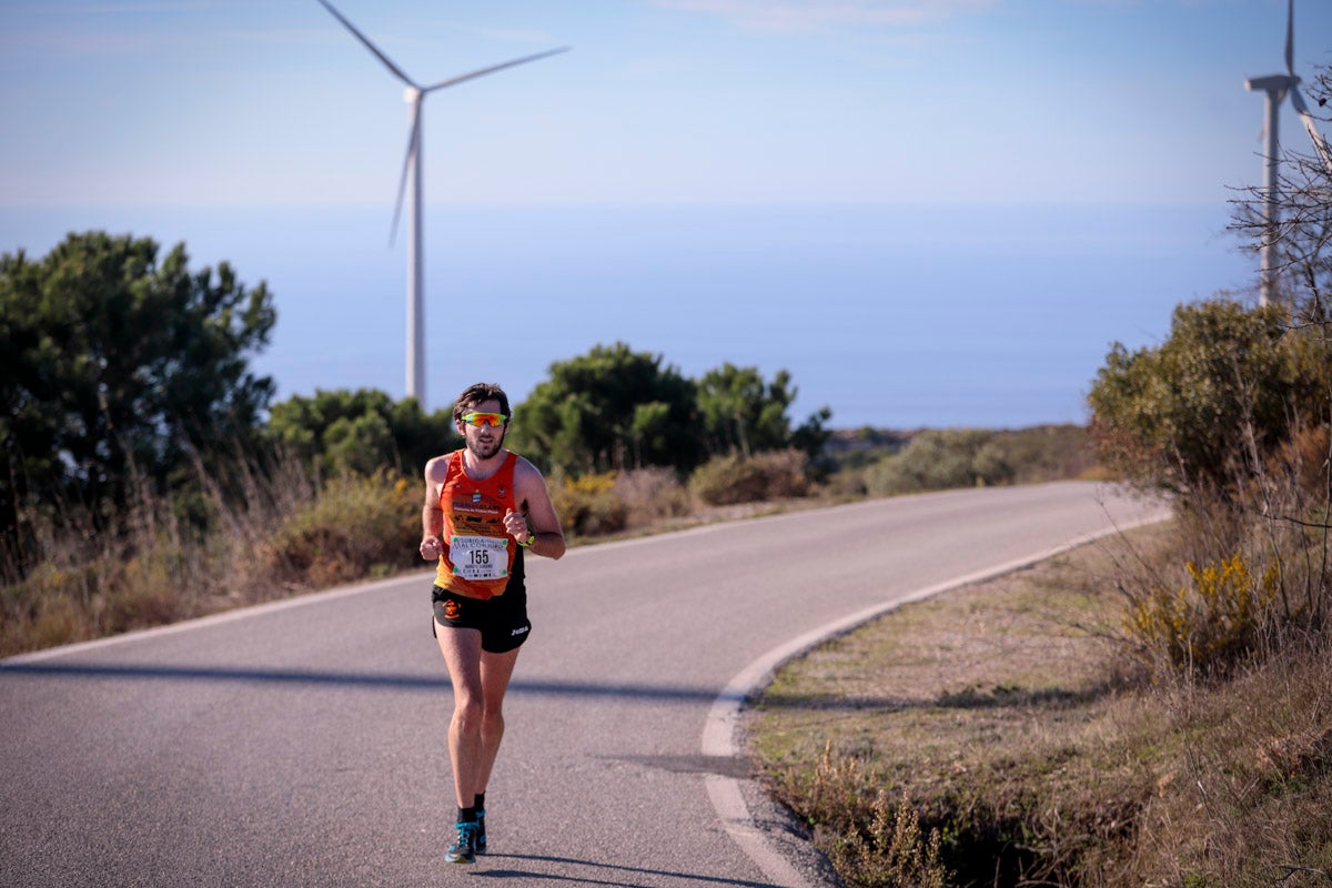 La XX Subida Pedestre al Conjuro arrancó a las 10 de la mañana, y los corredores tuvieron que enfrentarse a 17,8 kilometros en una mañana soleada