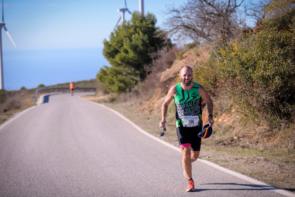 La XX Subida Pedestre al Conjuro arrancó a las 10 de la mañana, y los corredores tuvieron que enfrentarse a 17,8 kilometros en una mañana soleada