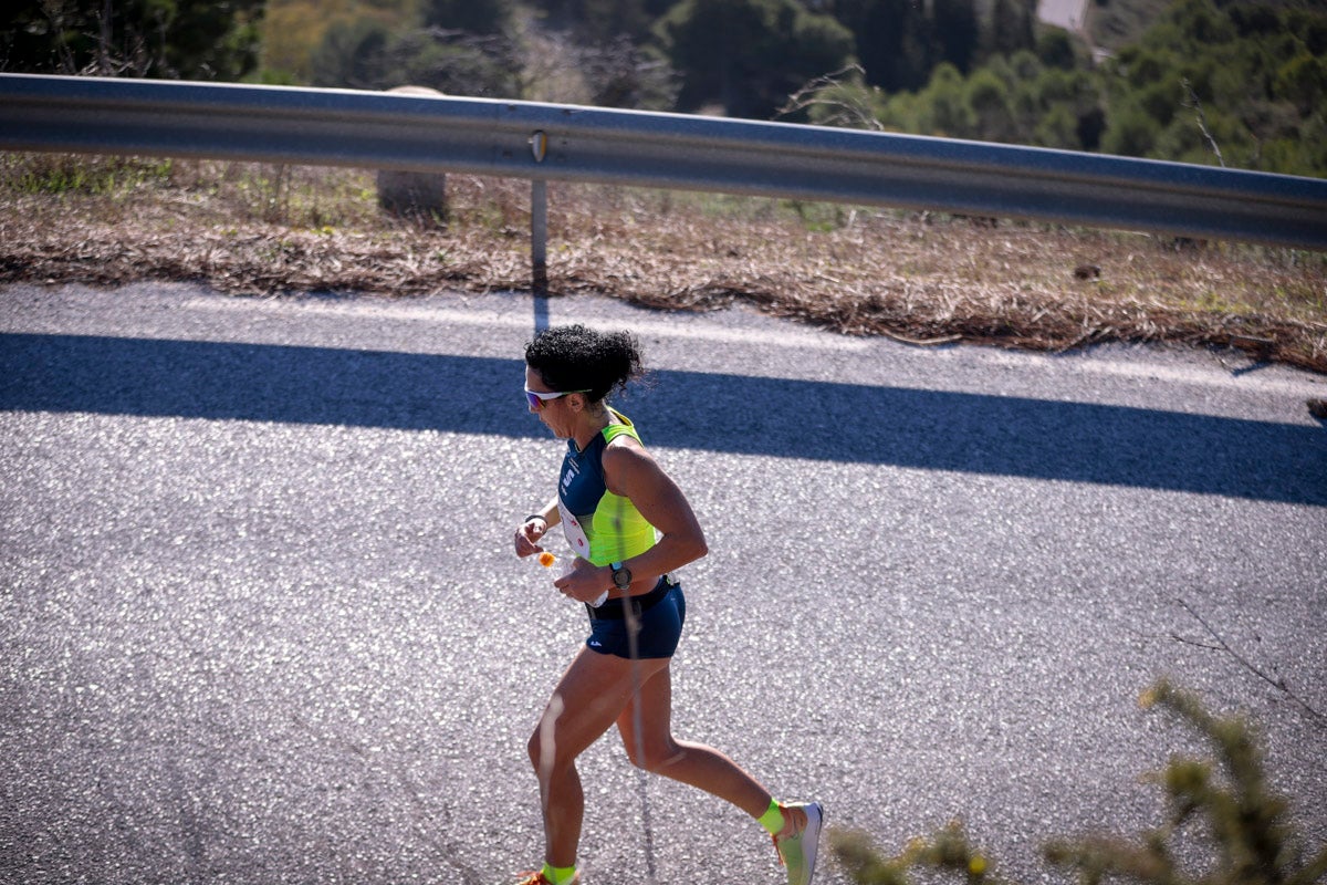 La XX Subida Pedestre al Conjuro arrancó a las 10 de la mañana, y los corredores tuvieron que enfrentarse a 17,8 kilometros en una mañana soleada