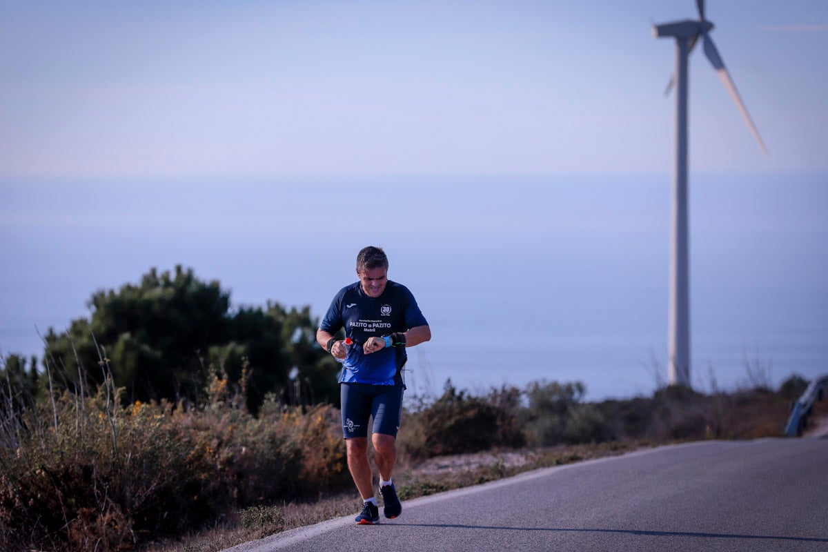 La XX Subida Pedestre al Conjuro arrancó a las 10 de la mañana, y los corredores tuvieron que enfrentarse a 17,8 kilometros en una mañana soleada