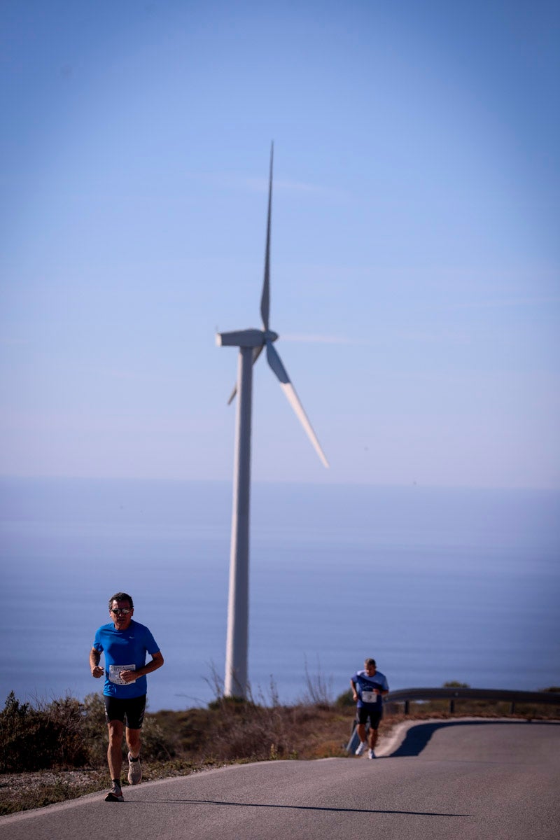 La XX Subida Pedestre al Conjuro arrancó a las 10 de la mañana, y los corredores tuvieron que enfrentarse a 17,8 kilometros en una mañana soleada