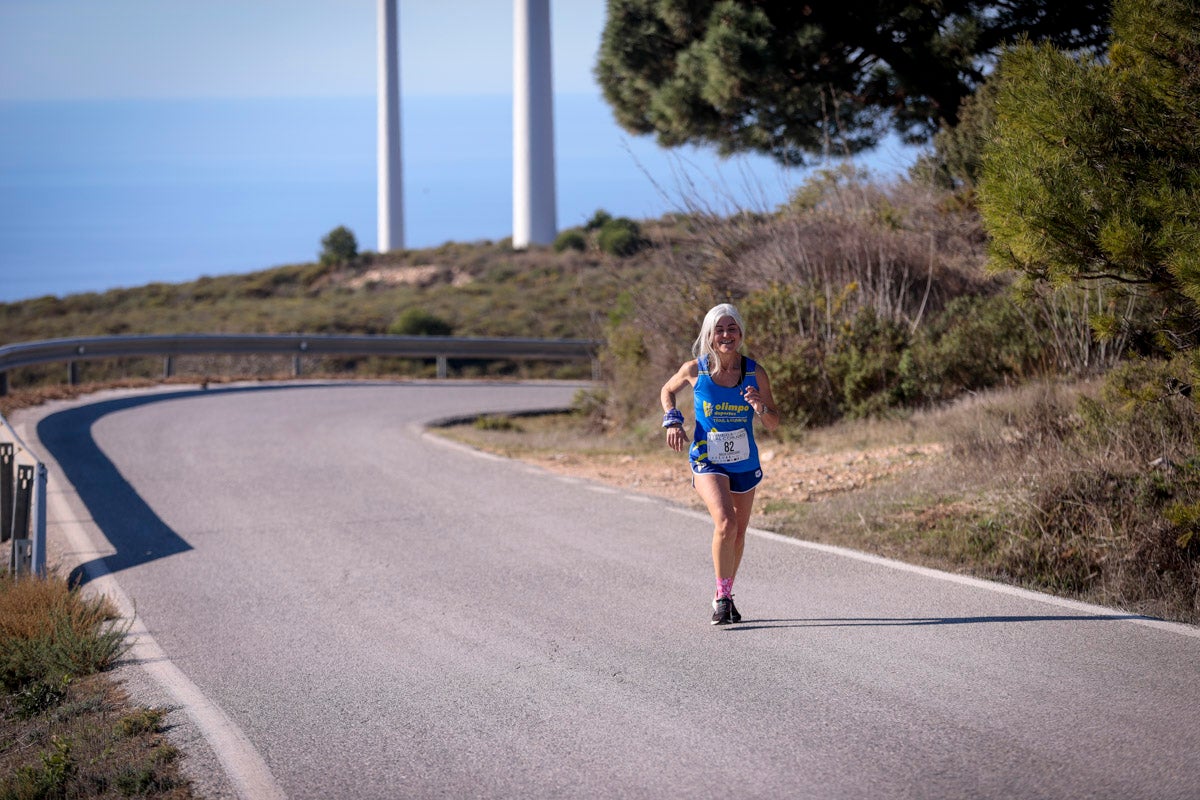 La XX Subida Pedestre al Conjuro arrancó a las 10 de la mañana, y los corredores tuvieron que enfrentarse a 17,8 kilometros en una mañana soleada
