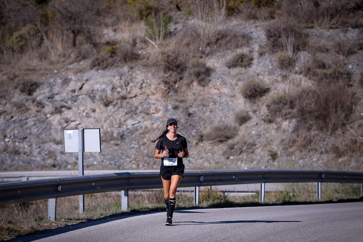 La XX Subida Pedestre al Conjuro arrancó a las 10 de la mañana, y los corredores tuvieron que enfrentarse a 17,8 kilometros en una mañana soleada