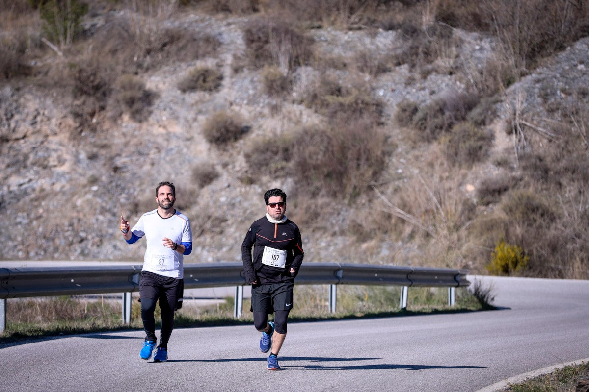 La XX Subida Pedestre al Conjuro arrancó a las 10 de la mañana, y los corredores tuvieron que enfrentarse a 17,8 kilometros en una mañana soleada
