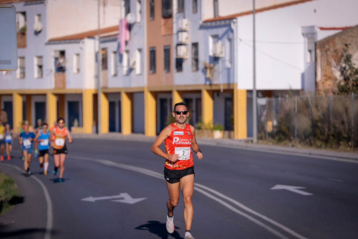 La XX Subida Pedestre al Conjuro arrancó a las 10 de la mañana, y los corredores tuvieron que enfrentarse a 17,8 kilometros en una mañana soleada