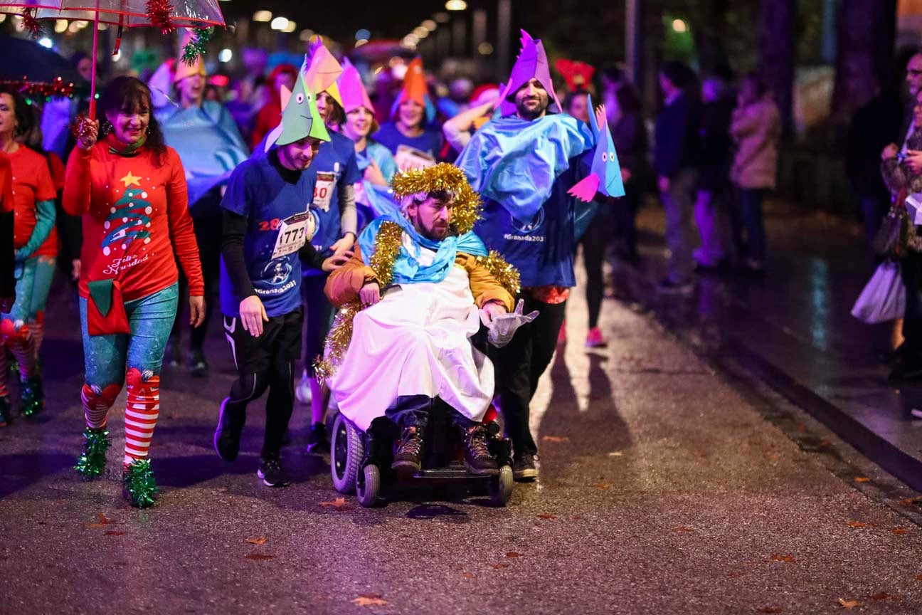 La 28° edición volvió a llenar de color las calles de la capital con sus tradicionales disfraces y sus casi dos mil corredores