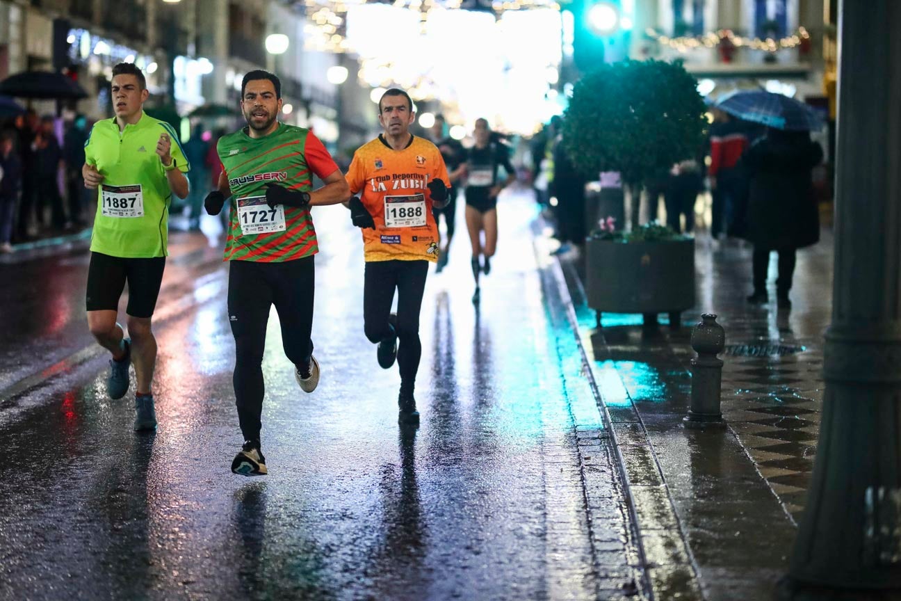 La 28° edición volvió a llenar de color las calles de la capital con sus tradicionales disfraces y sus casi dos mil corredores