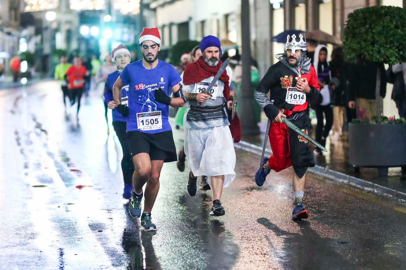 La 28° edición volvió a llenar de color las calles de la capital con sus tradicionales disfraces y sus casi dos mil corredores