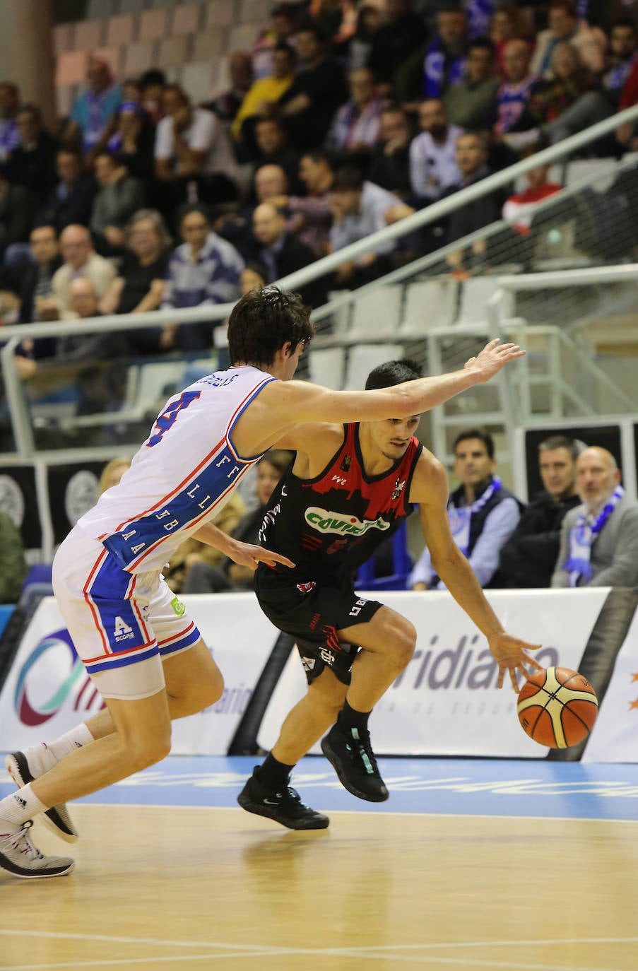 Jugada del partido del Covirán en Alicante