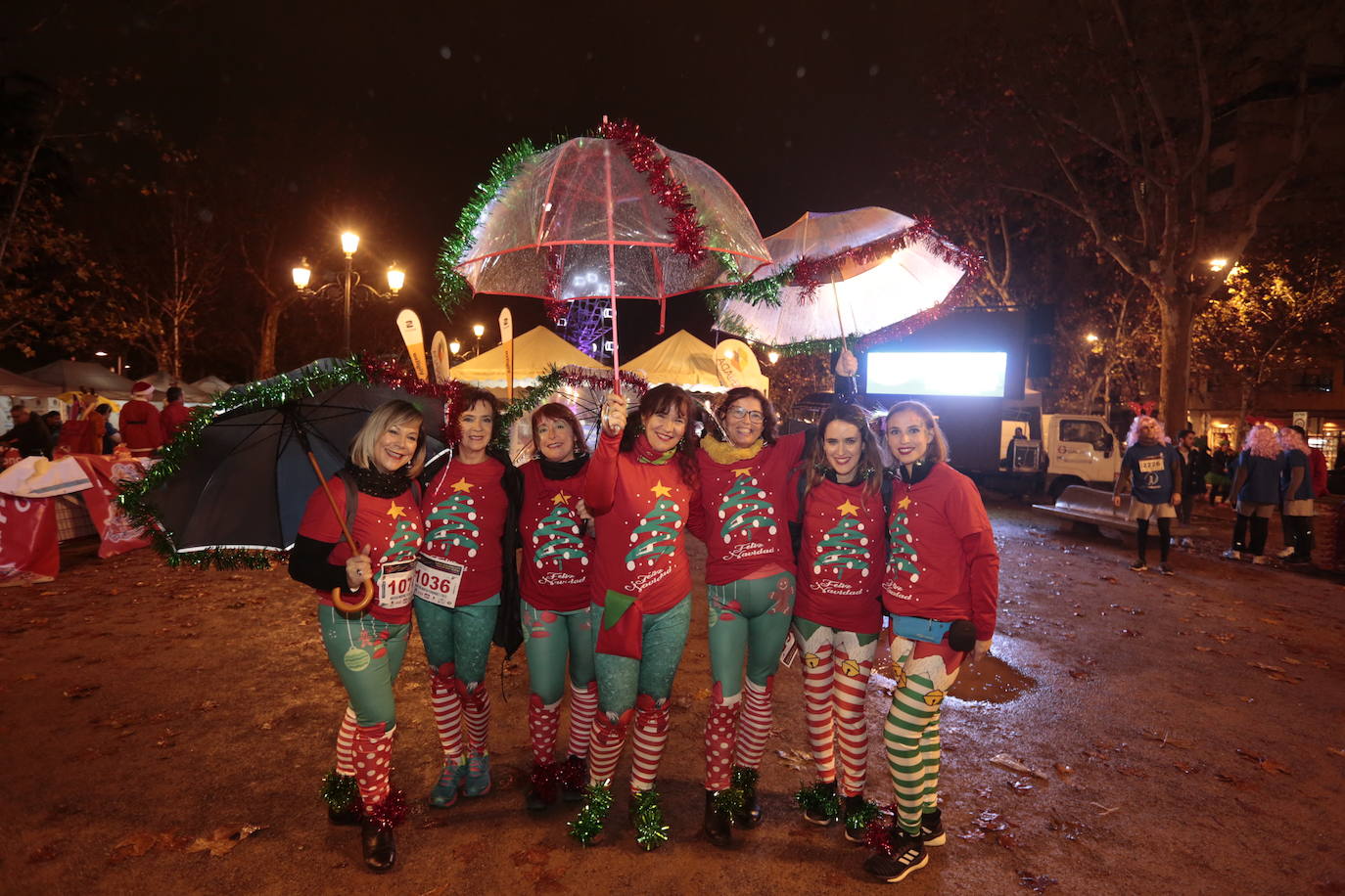 Fotos: Los Mejores Disfraces De La Carrera Nocturna De Granada | Ideal