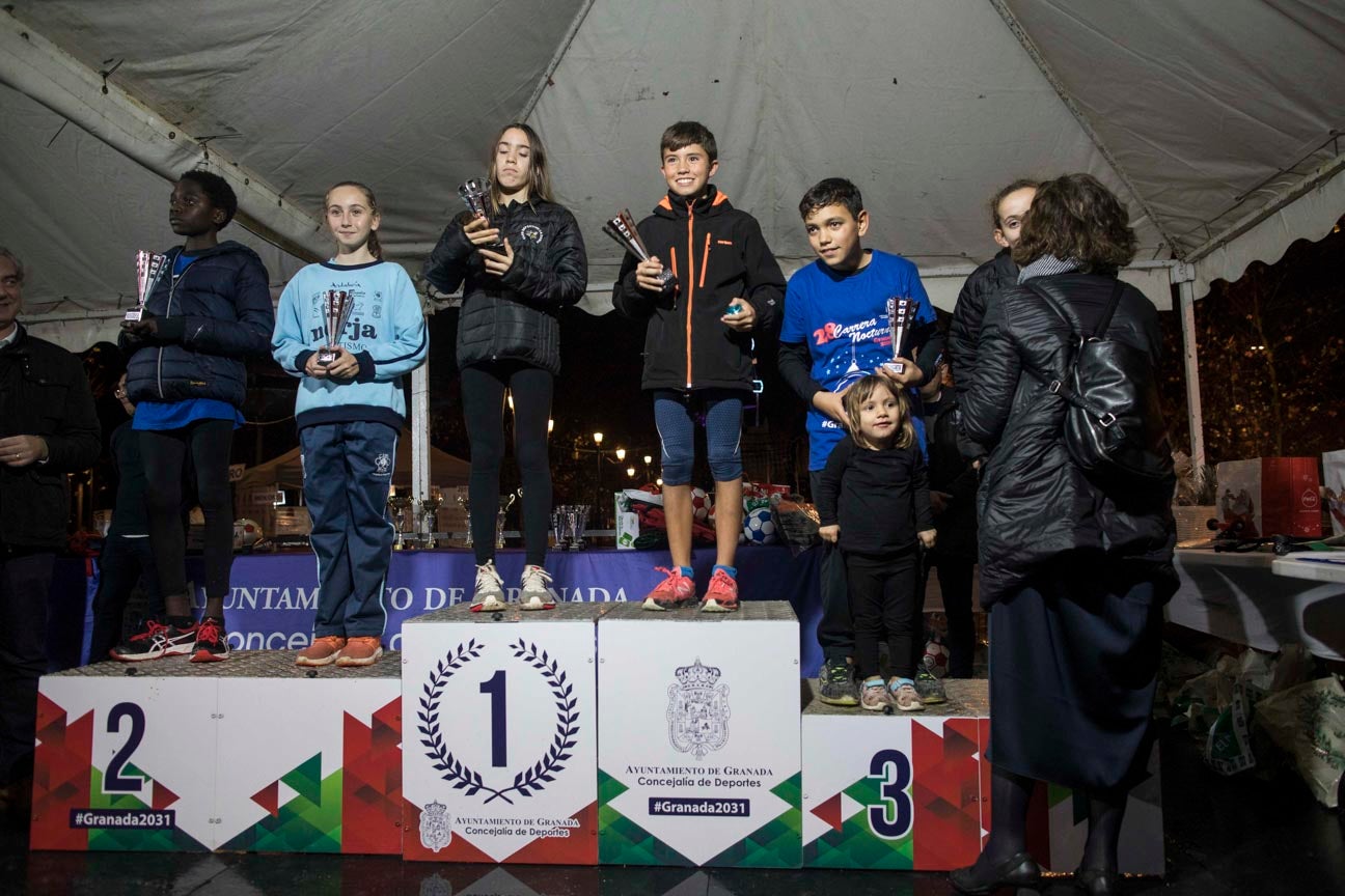 Ni el mal tiempo ni el frío han impedido que decenas de niños hayan partido en las carreras de las distintas categorías de esta tradicional carrera navideña