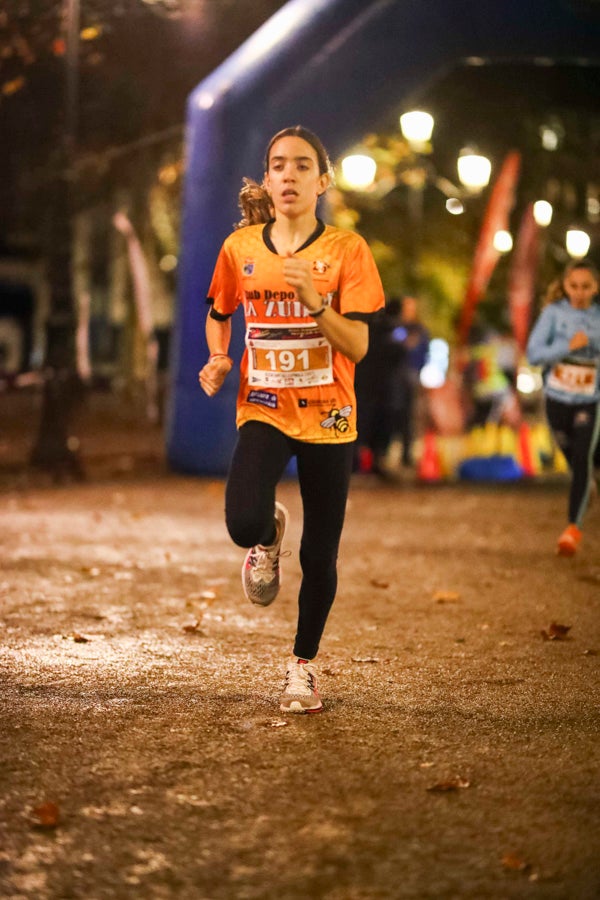 Ni el mal tiempo ni el frío han impedido que decenas de niños hayan partido en las carreras de las distintas categorías de esta tradicional carrera navideña