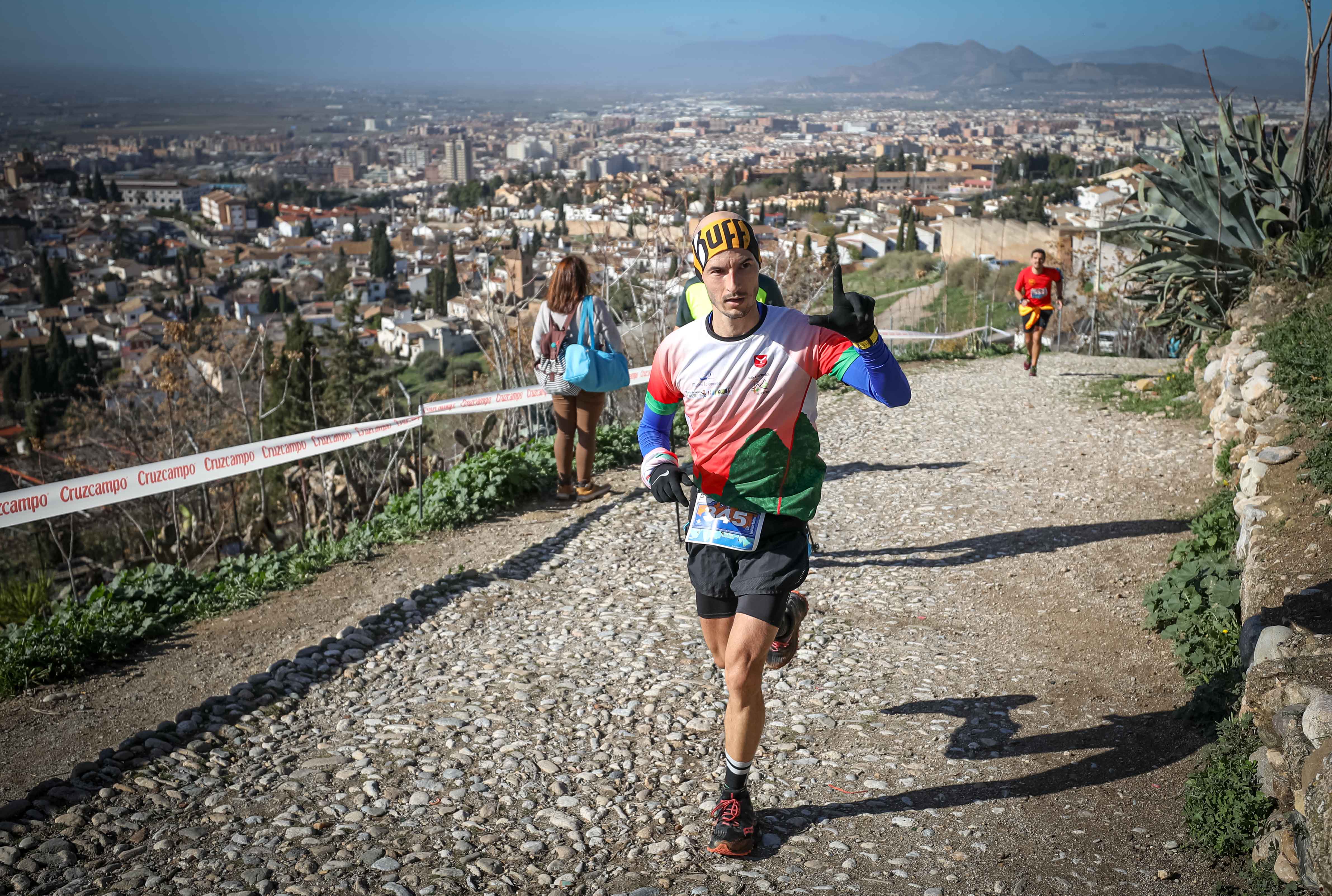 Así ha sido la espectacular quinta edición de la CxM Alhambra & Sacromonte.