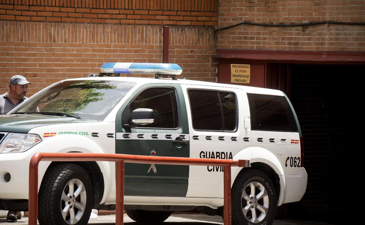 Suceso en Granada | Encierran a un menor por apuñalar en el cuello a su padre en Nochebuena | Ideal Suceso en Granada | Encierran a un menor por apuñalar en el cuello a su padre en Nochebuena | Ideal