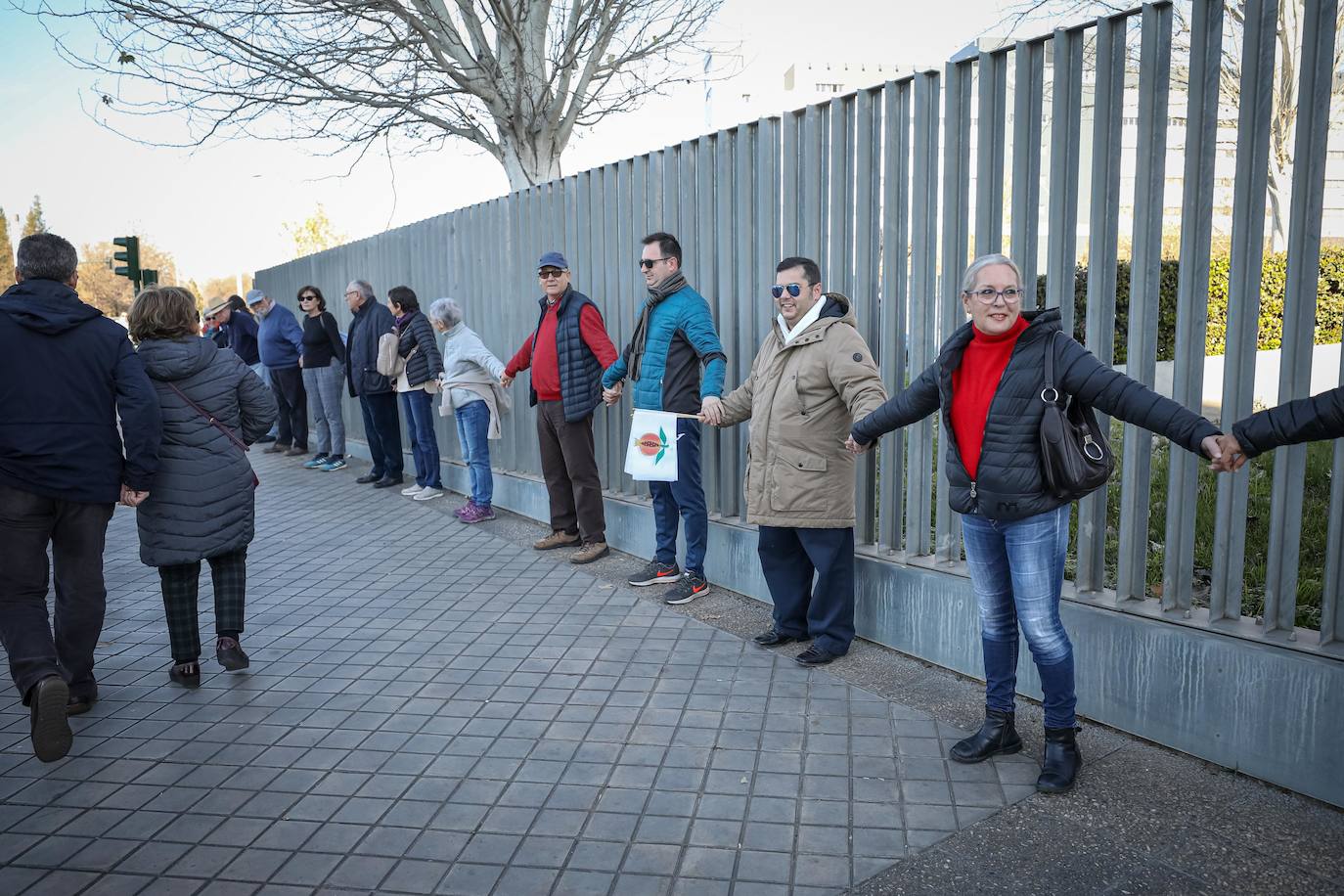 Cientos de granadinos se han reunido para exigir independiencia económica para la instalación científica 