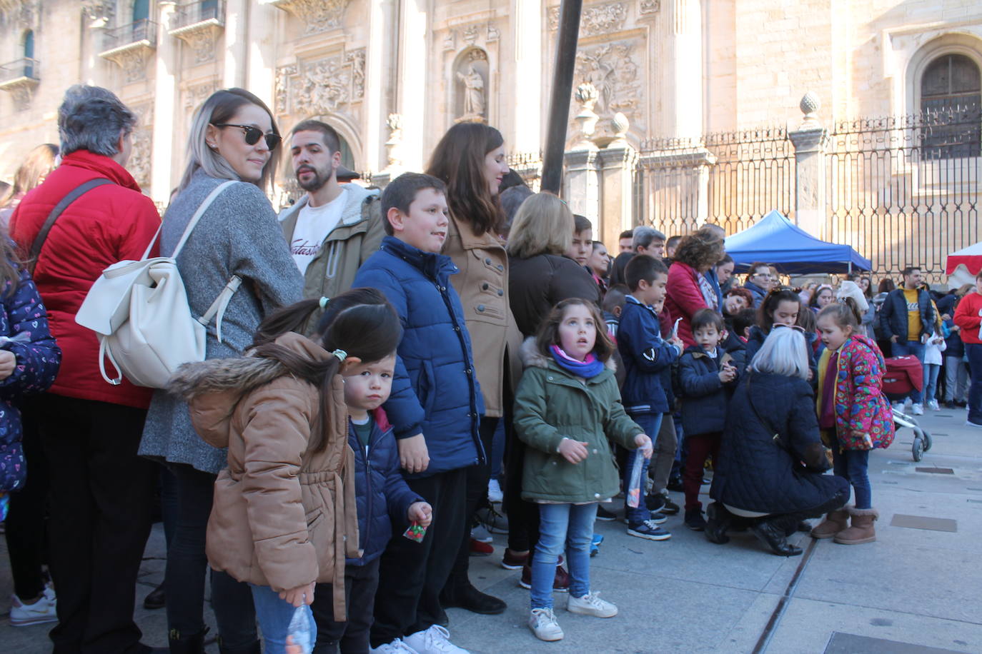 Los niños se han reunido en la capital para celebrar con gominolas la llegada de 2020 