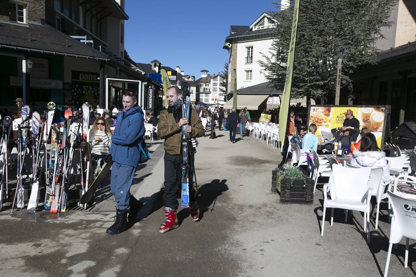 Unas 7.500 personas celebran el Año Nuevo en Sierra Nevada