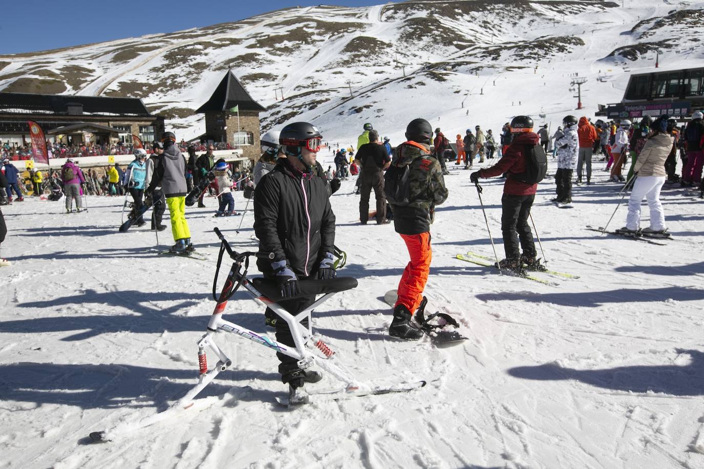 Unas 7.500 personas celebran el Año Nuevo en Sierra Nevada