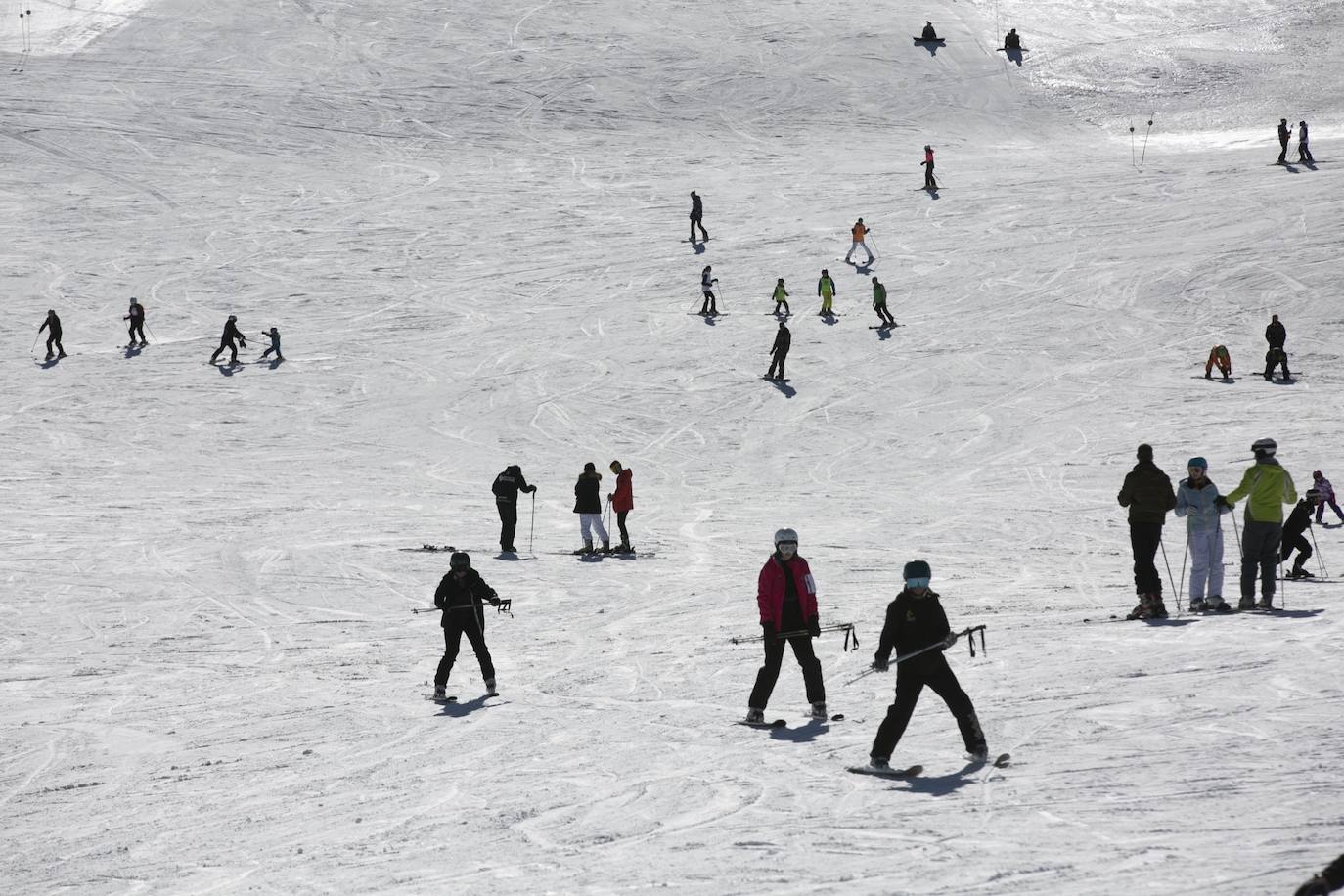 Unas 7.500 personas celebran el Año Nuevo en Sierra Nevada