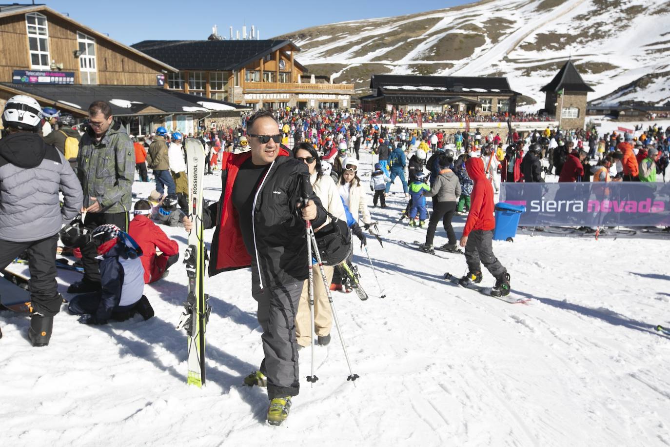 Unas 7.500 personas celebran el Año Nuevo en Sierra Nevada