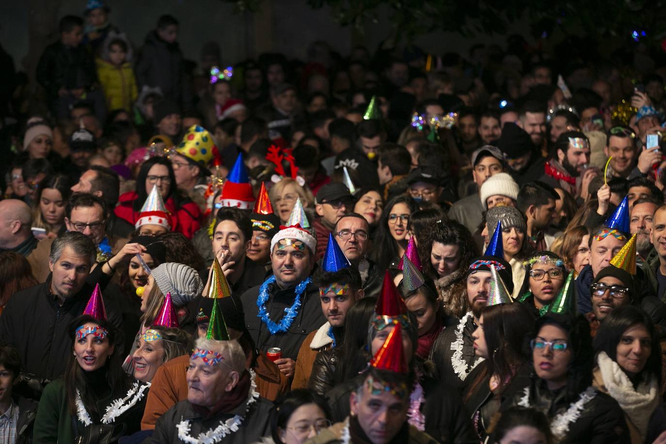 Miles de personas dsifrutaron de la Nochevieja en la capital