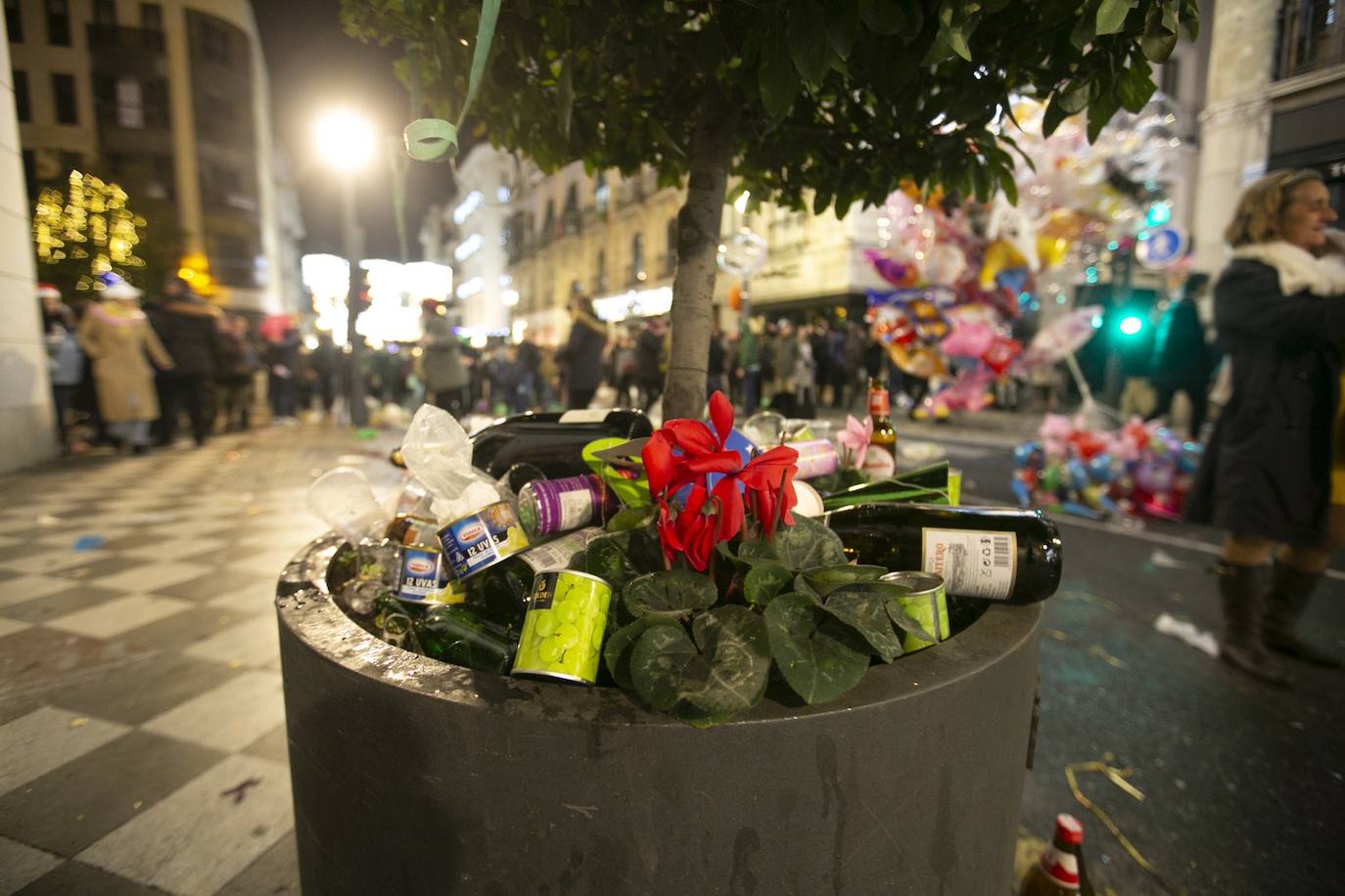 Miles de personas dsifrutaron de la Nochevieja en la capital