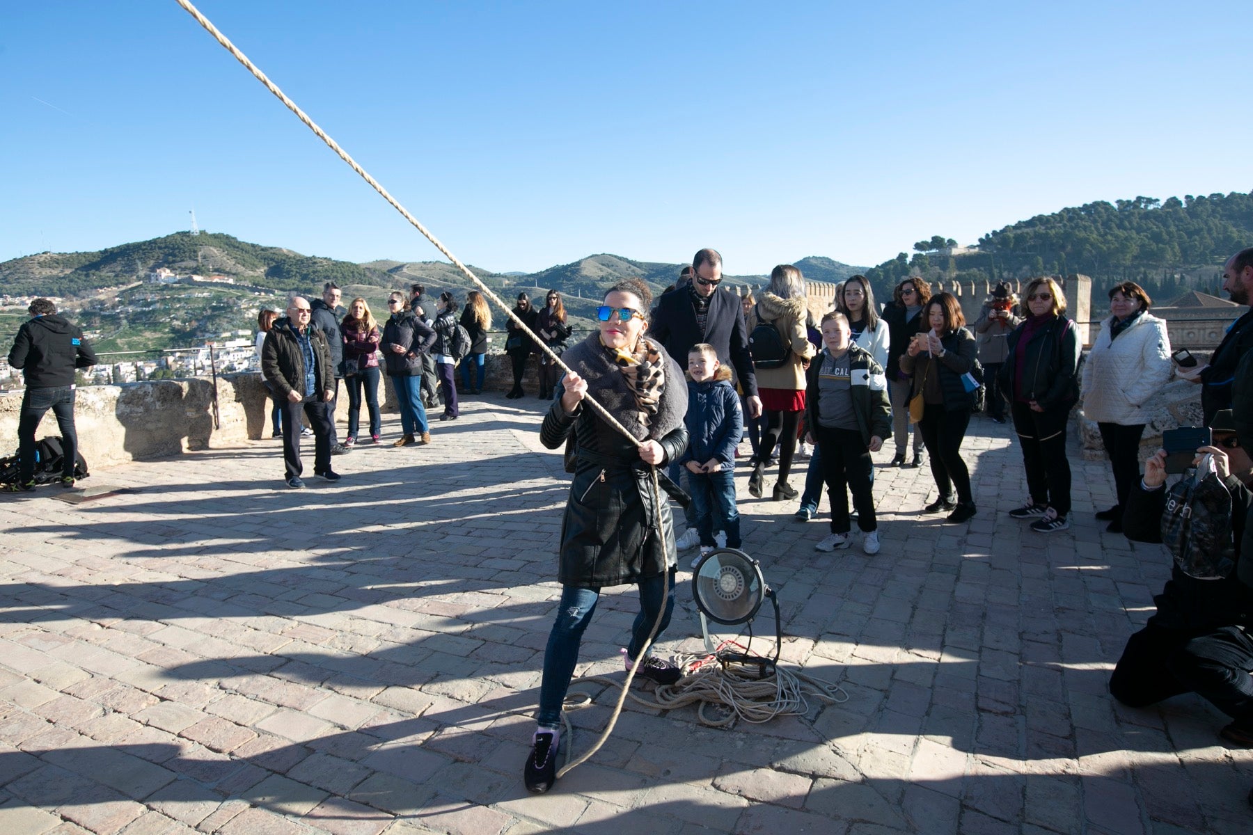 Fotos: Se cumple la tradición de tocar la campana de la Torre de la Vela el 2 de enero