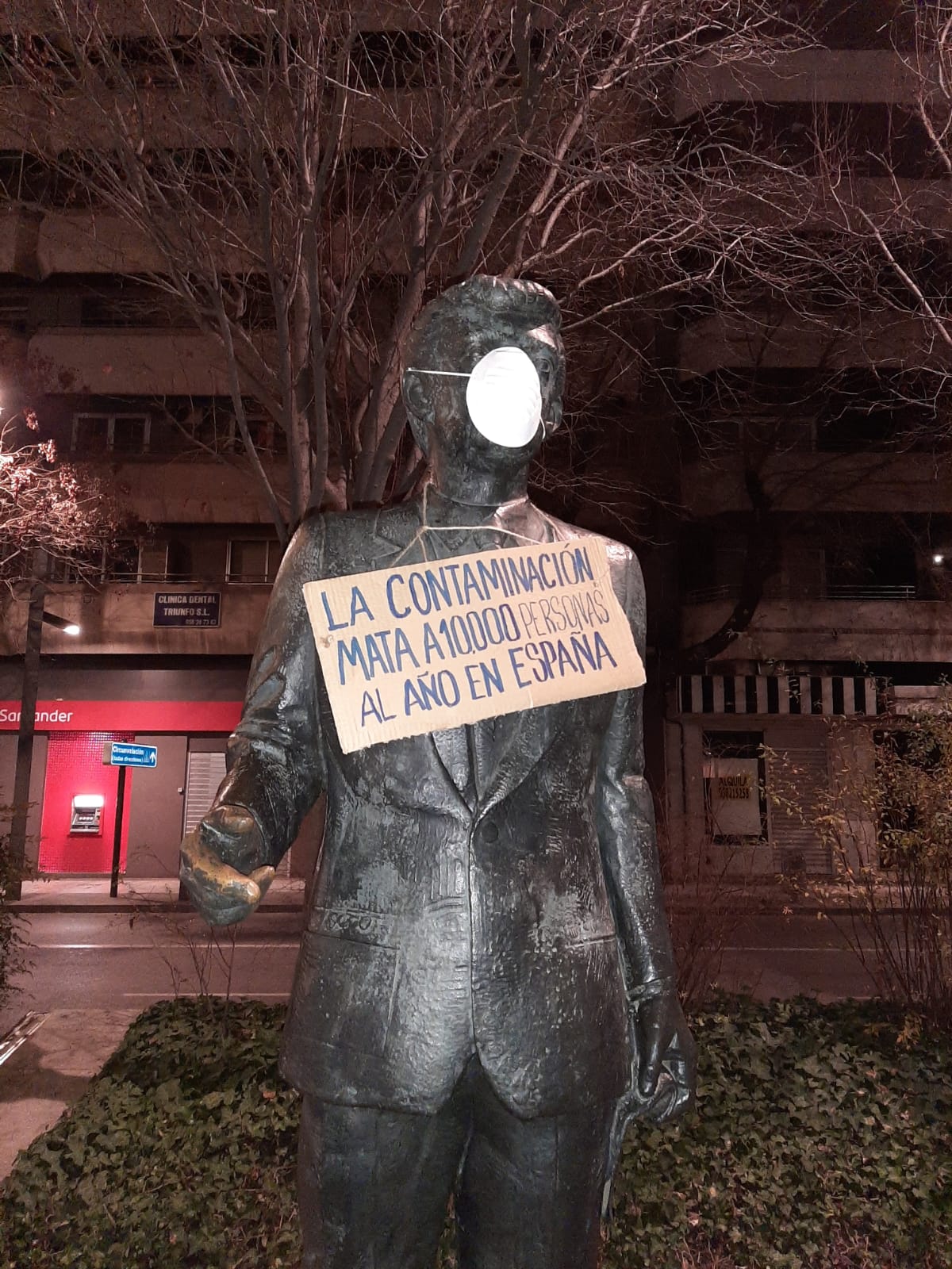 Reclaman que el Ayuntamiento de Granada tome medidas de urgencia tras el último informe de Ecologistas en Acción, que alerta que la contaminación de Granada va en aumento situándola a la altura de Barcelona y Madrid