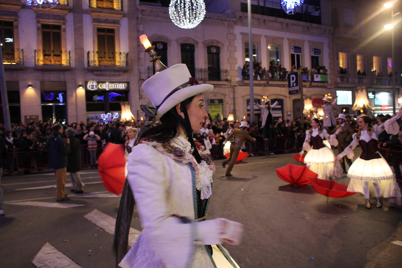 La cabalgata de Sus Majestades de Oriente recorren la ciudad en la noche más esperada de estas fiestas