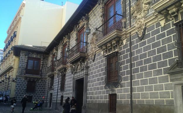 Fachada actual del edificio de la Madraza.