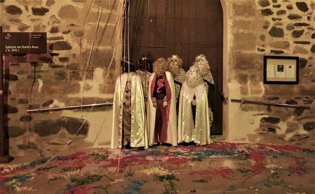 Cádiar celebra desde hace 75 años su famosa cabalgata de los Reyes Magos