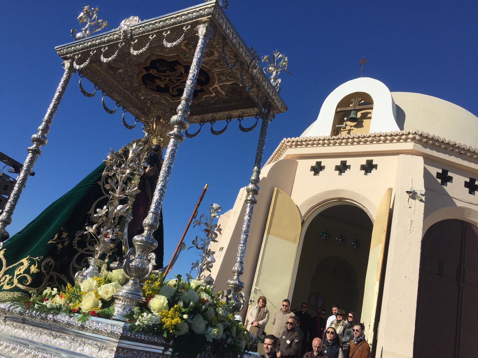 Miles de almerienses, un año más, y fieles a la tradición, acuden a disfrutar de una jornada de romería en honor de la patrona de la ciudad