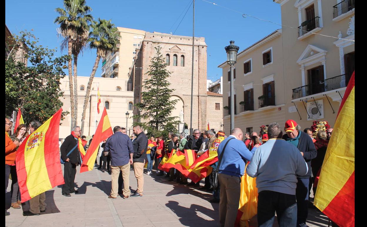 Vox congrega en Motril a 200 vecinos de la Costa para «unir España»