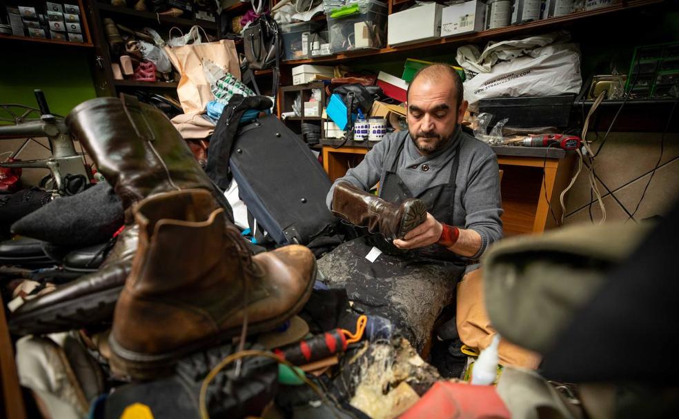 El último zapatero remendón del Realejo