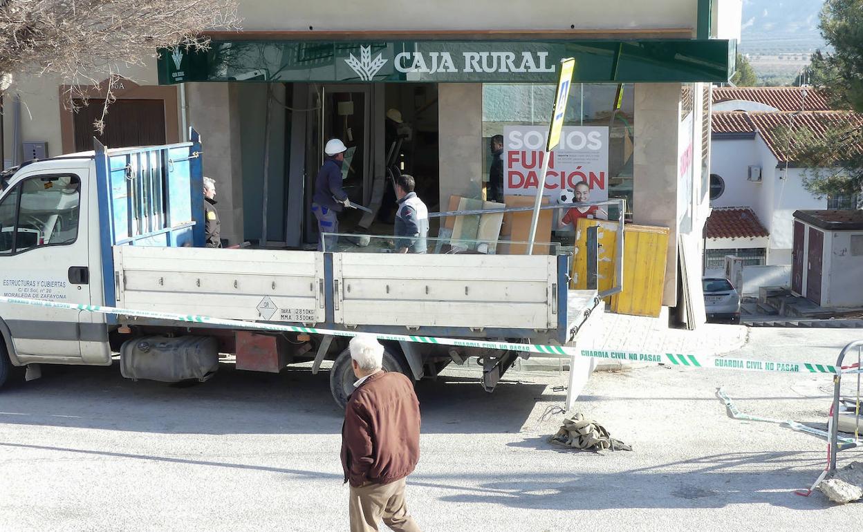 Imagen de la sucursal asaltada la madrugada del miércoles. 