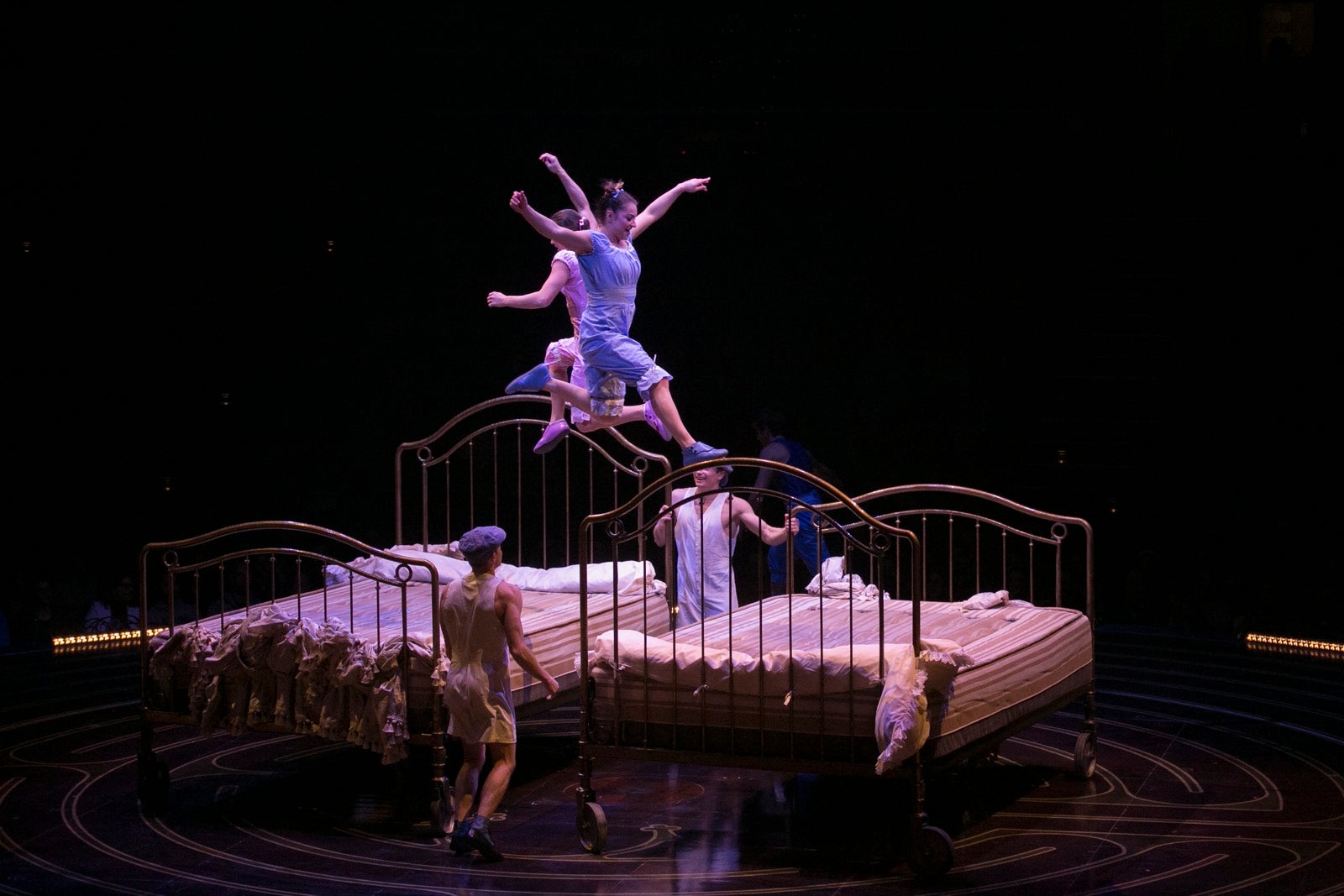 Extraordinaria acogida granadina a la compañía canadiense en su primera actuación en España