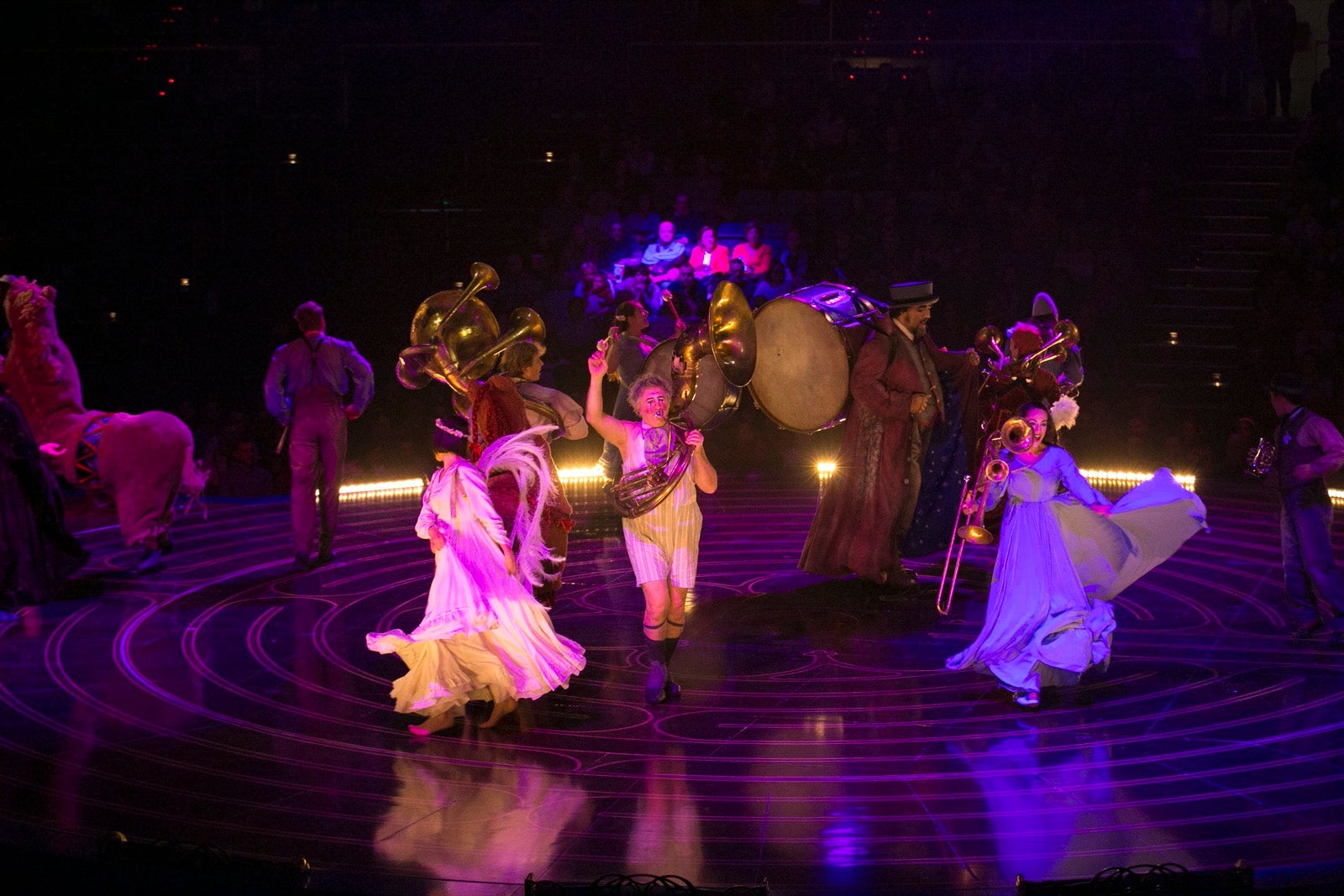 Extraordinaria acogida granadina a la compañía canadiense en su primera actuación en España