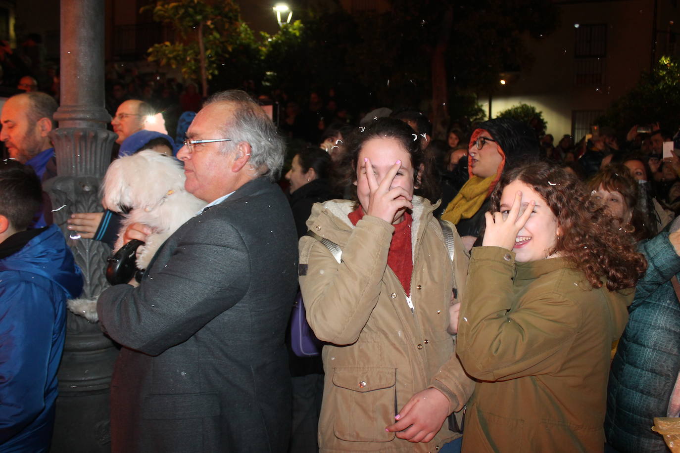 La noche del 16 de enero, la de San Antón, es siempre de tradición en Jaén, pero este año, lo ha sido un poco más, ya que hubo nueve lumbres, además de la oficial