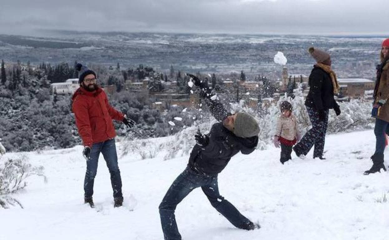 AEMET | La nieve vuelve a Granada capital en unos días