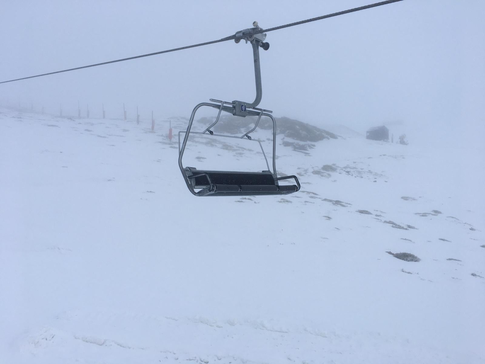 La nieve, por fin protagonista en Sierra Nevada