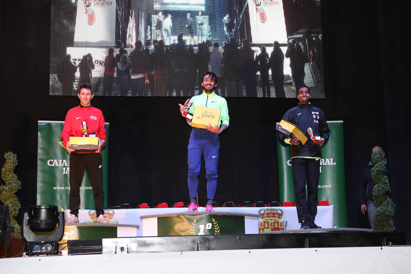 Gran ambiente en la carrera de San Antón de Jaén